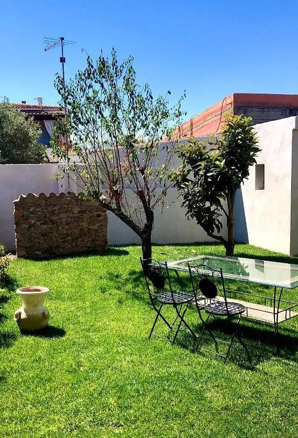 13 Garden Rooms Olbia