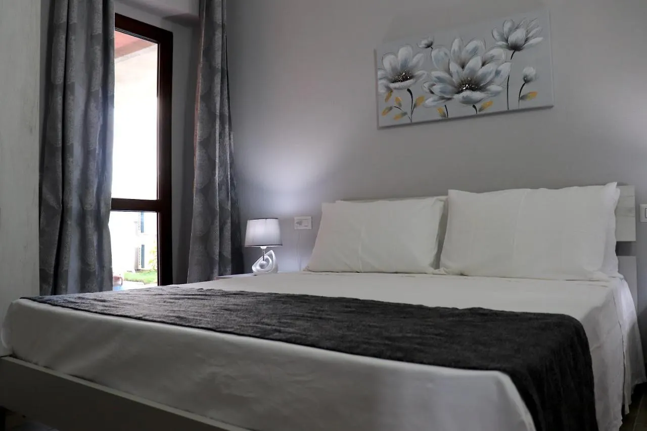 Guest house 13 Garden Rooms Olbia