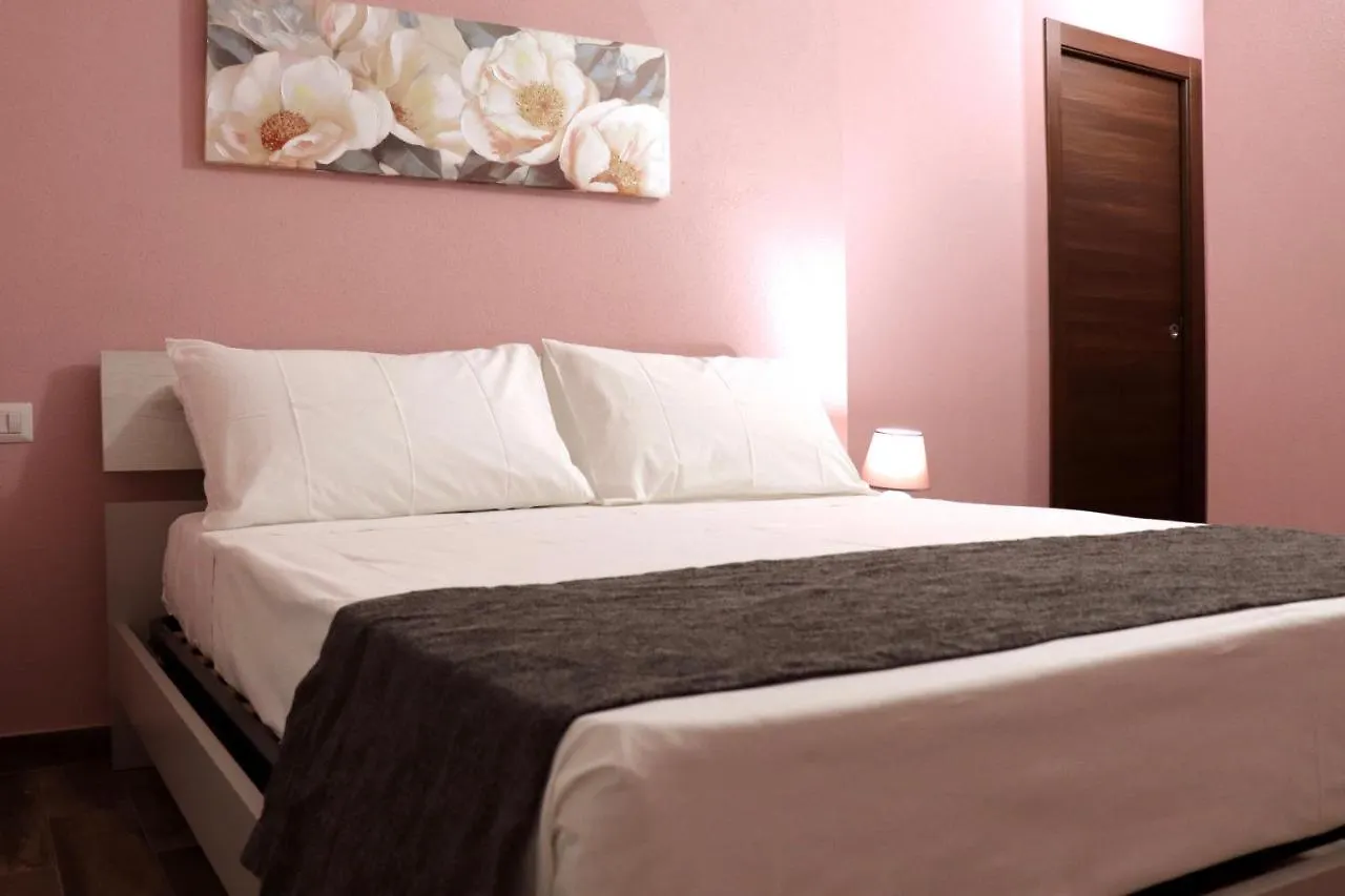 13 Garden Rooms Olbia Guest house